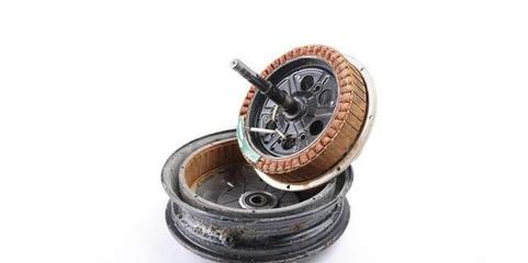 電動(dòng)車換了新電池,不如以前跑得遠(yuǎn)了,是電池質(zhì)量下降了嗎?